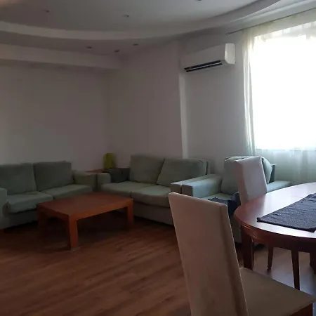 Vava2 In Center Next To Serdika Metro Direct From Airport 한식가능 *